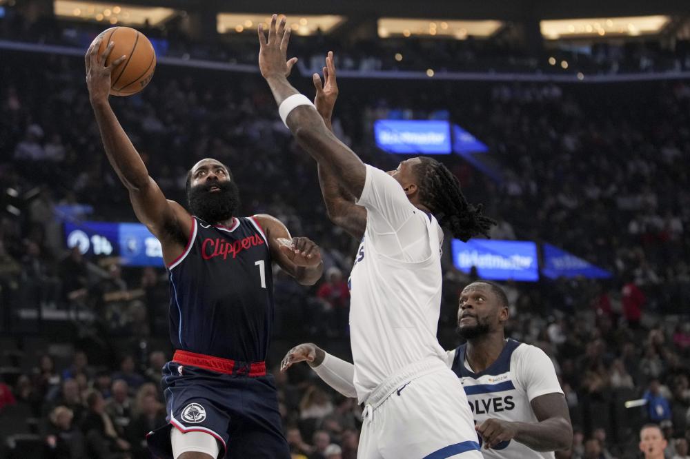 反而在进攻 反而在进攻