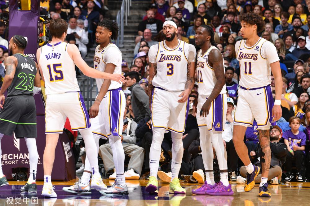 的赛场竞争 的赛场竞争