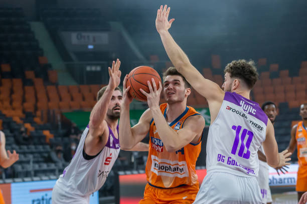 的恩比德 的恩比德